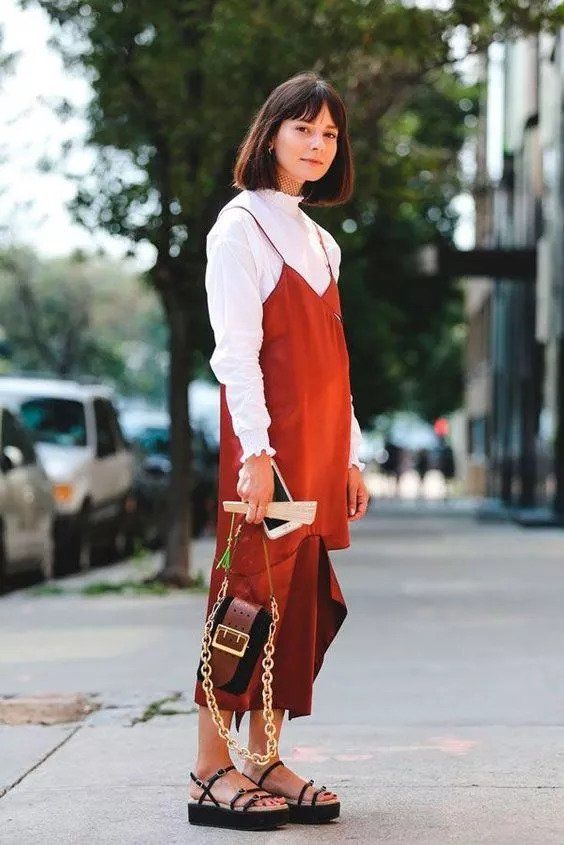 吊带裙真的百搭又好看