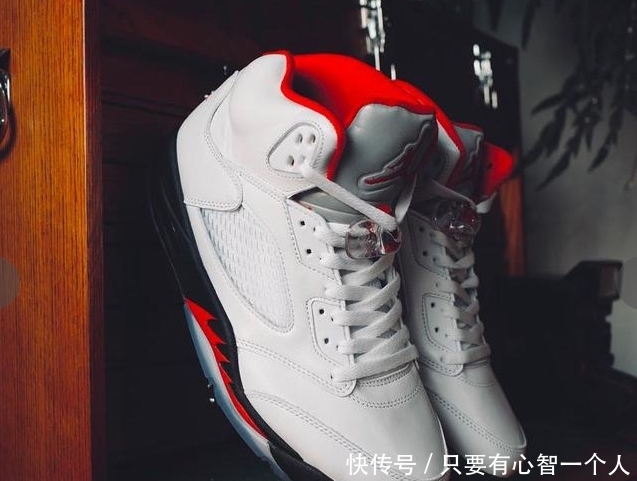 「球鞋」你的启蒙球鞋:流川枫Air Jordan 5大货发售还是香!