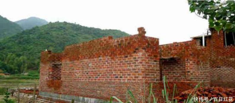  「翻建」农村自家的土地，为何不能翻建房屋？看完这3点可能就知