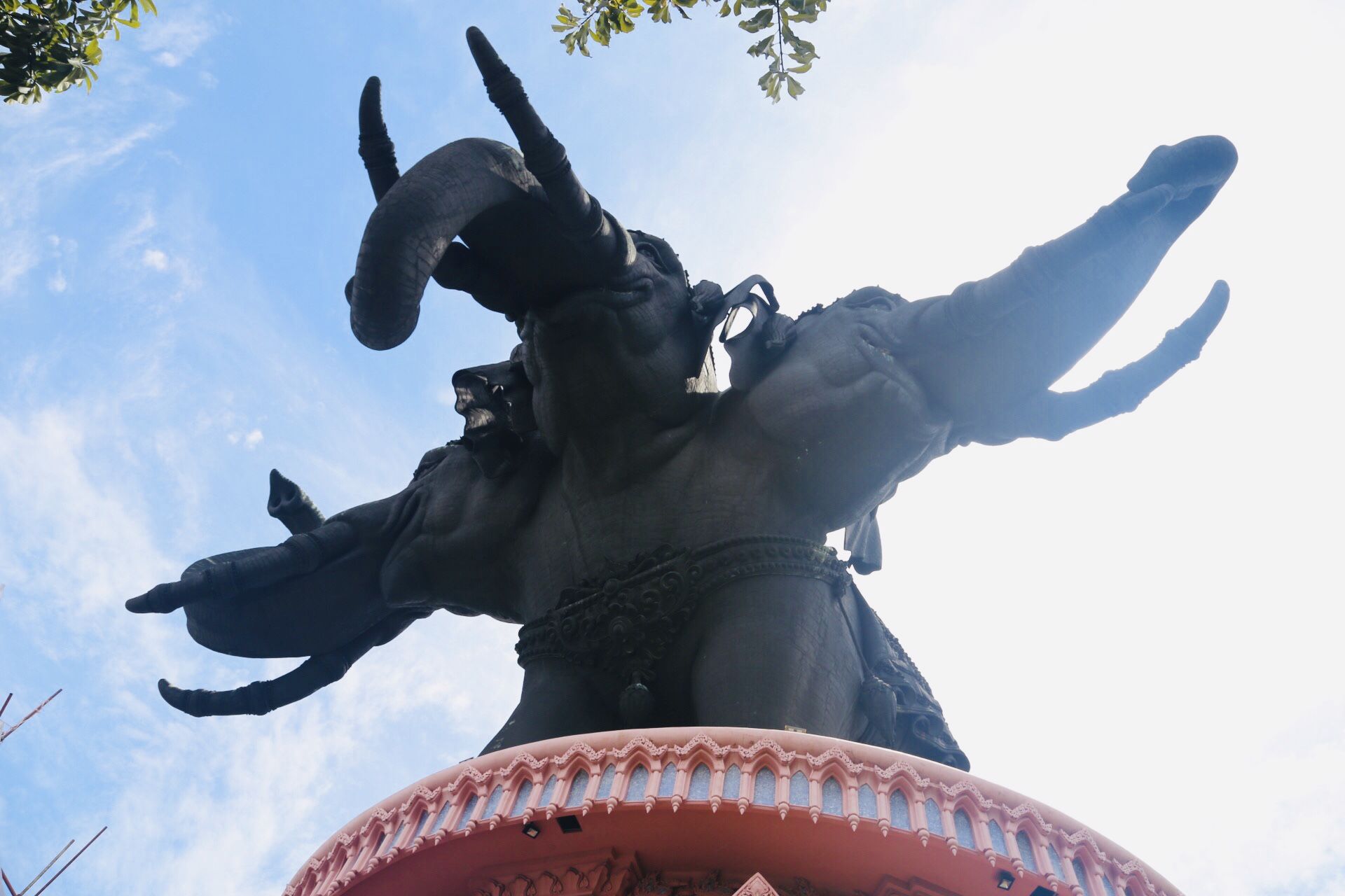 “泰”美丽！长腿小姐姐带你领略不一样的泰国