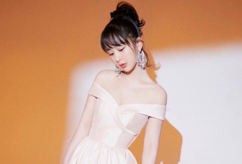 肖战春晚演出时间