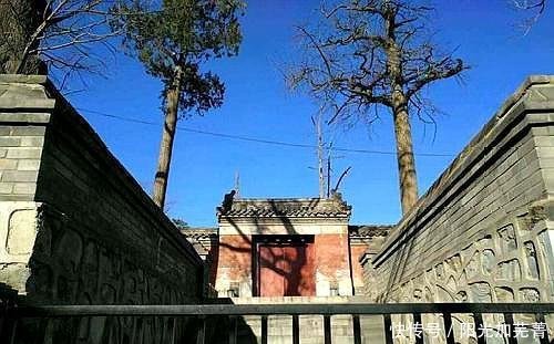 中国最干净的寺院不收香火不开庙门，建寺500年僧人如何生活