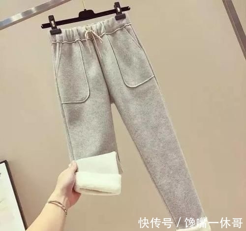  『字母刺绣』最后强调一次!卫衣不要配牛仔裤,落伍!试试这样穿,洋气又减龄