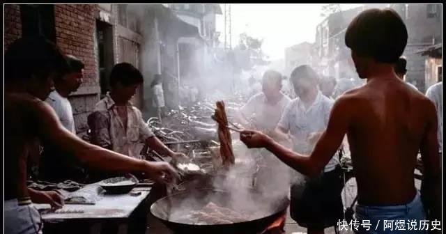  图集@逝去的年代 1985年中国社会民生老照片图集