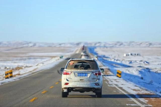 服气！接近零下20度，这台10多万的SUV还敢爬山撒野