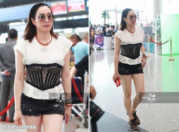 48岁钟丽缇除了白T都是紧的,对自己真狠,网友:不难受吗?