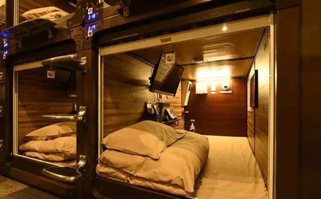 日本“胶囊宾馆”，为何如此受年轻人欢迎？原来真的很方便