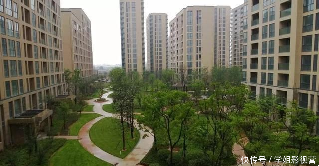 小区里买哪栋楼才能永久保值？终于发现有钱人选房的３个共性