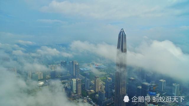 中国最年轻的超大城市,经济比广州强,面积比重