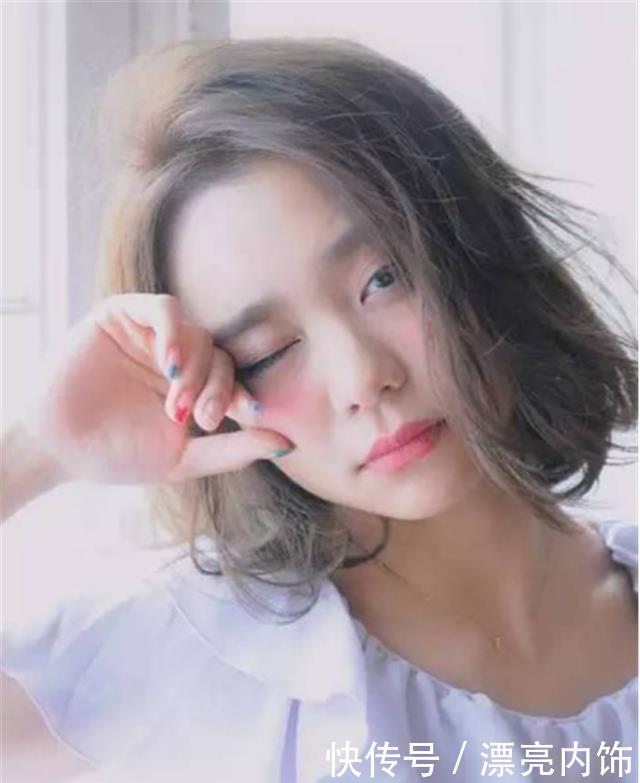  #大妈#无论奔几的女人，这4款“卷发”尽量别烫，不仅像大妈还掉发！