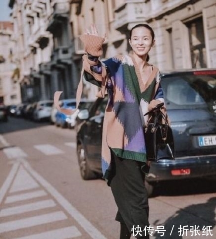  【皮衣】不输刘雯的31岁国模，雎晓雯亮相时装周，修身皮衣上演“女杀手”