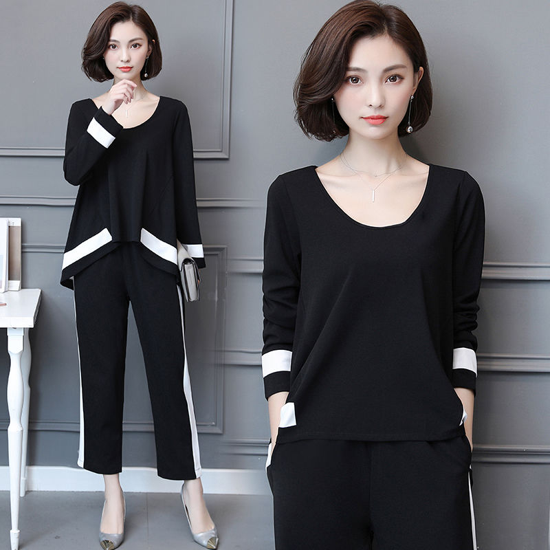 火了火了，这种秋套装要火了，借钱也得买第6件，穿三年都不过时