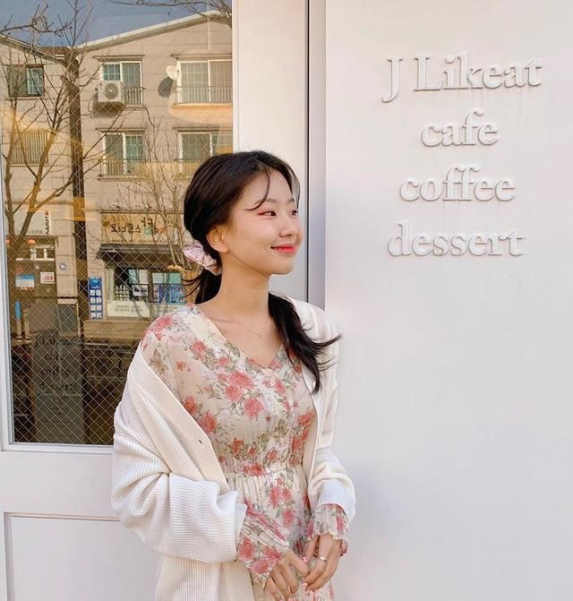 「橘色」时尚橘色系毛衣,减龄称肤又时髦,穿上它你就是最美的女人!