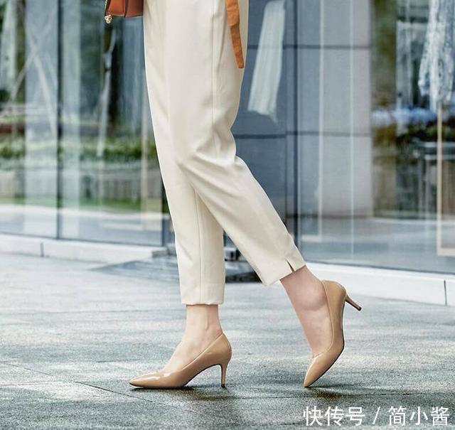 驰聘职场的自己，一双高跟鞋，美貌与舒适并存