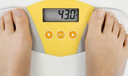 120多斤的宝妈，为减肥连泡一个月的姜水，如今体重已不过百！