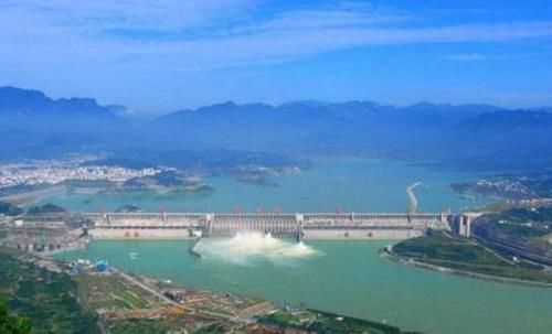  时间■如果要放光三峡的水，需要多长时间？