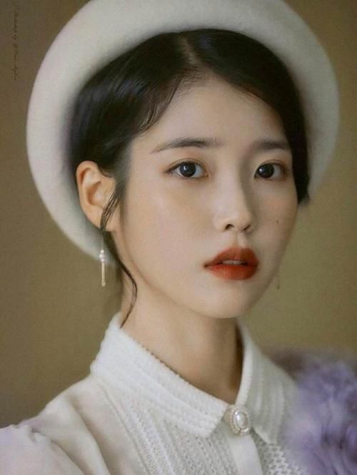  『IU』粉丝晒IU与爸爸合影，感慨长大也要请爱豆当代言人