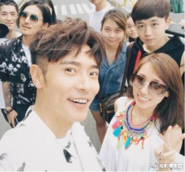 张丹峰经纪人回应“出轨门” 评论区怒骂网友？