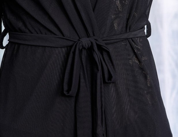 可爱老婆在家真敢穿，真是为了美也是拼了，你可能不敢穿