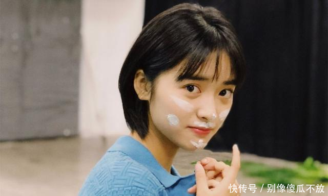 『技巧』如何解决“顽固黑头”?学会这些技巧,还你干净好皮肤