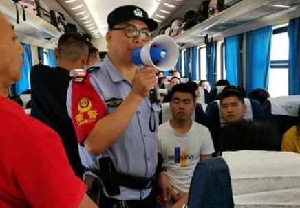  「sir」刘sir来北京啦，今天将登长城
