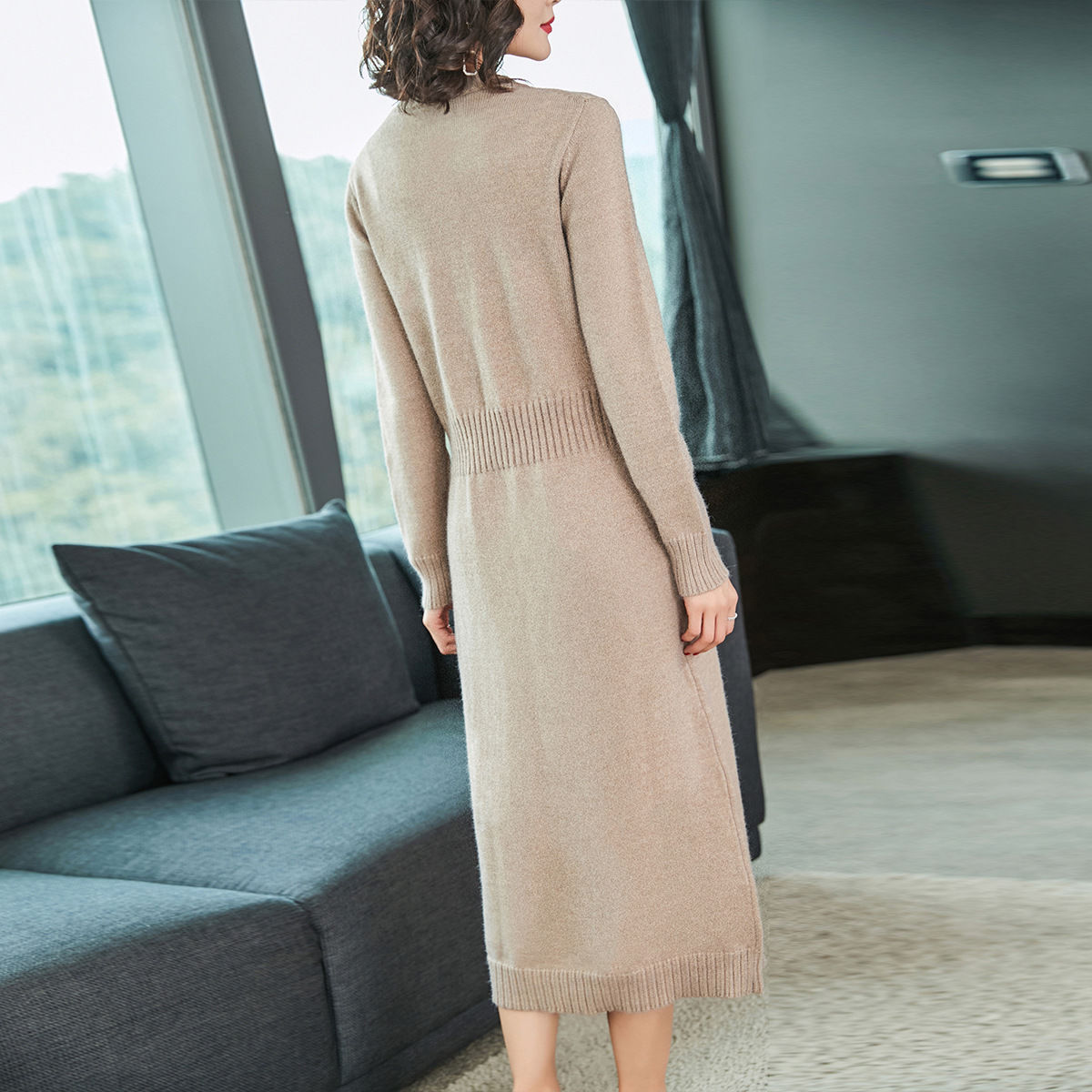 马上九月，新款秋裙简直洋气爆，款款减龄显嫩，特适合70后女人