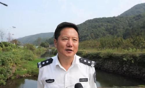  [生态]诸暨45万尾石斑鱼投入15条生态河道，今年投放量是往年的2