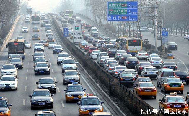 100个中国人就要18人有车，相比美国和日本，人均经济还差很多