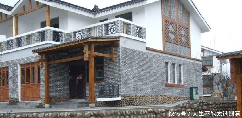 农村统一规划住房, 不住还有补偿款, 农民们偷着乐吧!