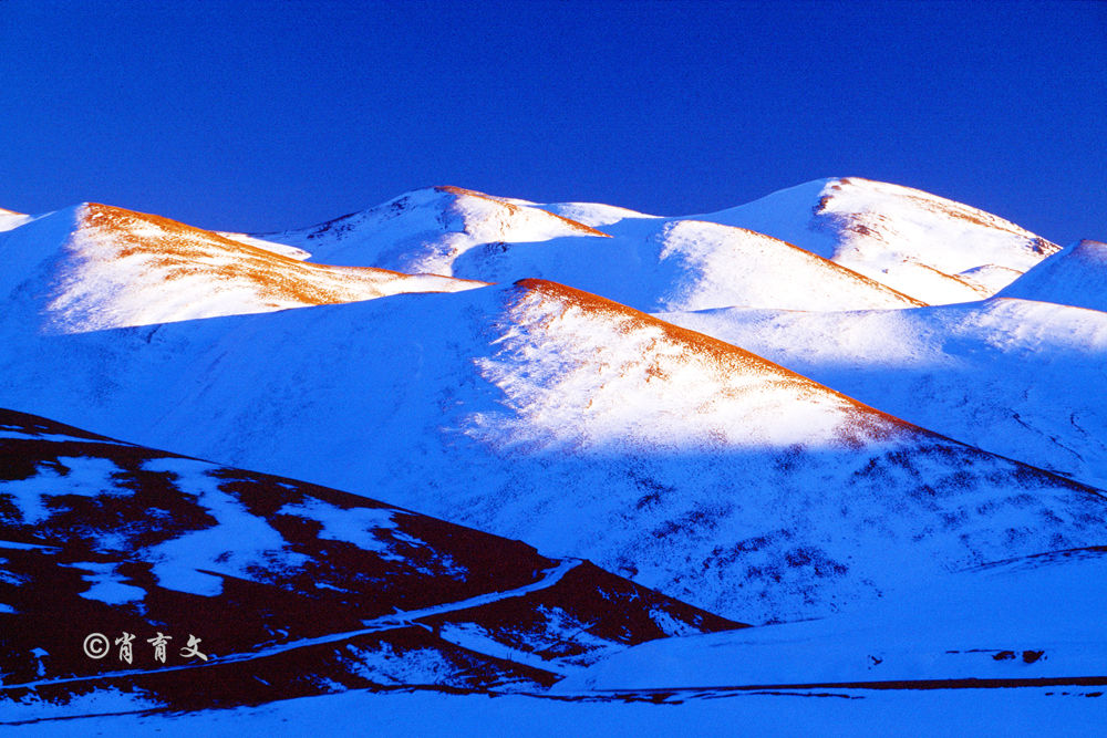 云南这里被评为全国最美地标之一，集雪域高原和大草原的美于一身