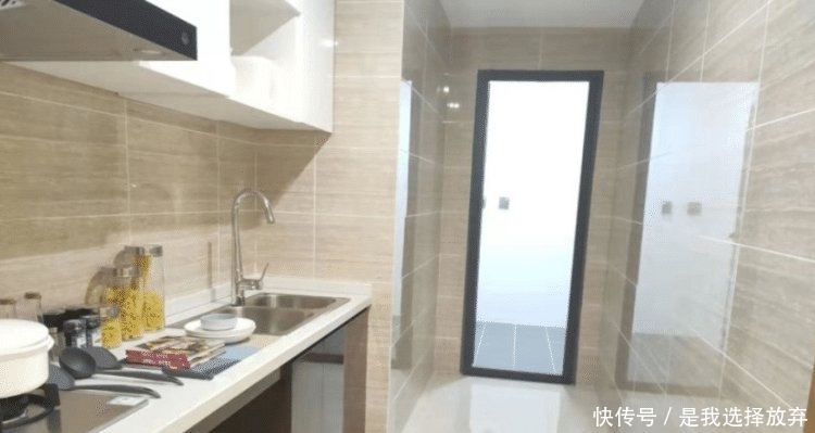 参观:参观90㎡两居室样品房, 时尚清新的精装效果, 以后买房也要这么装