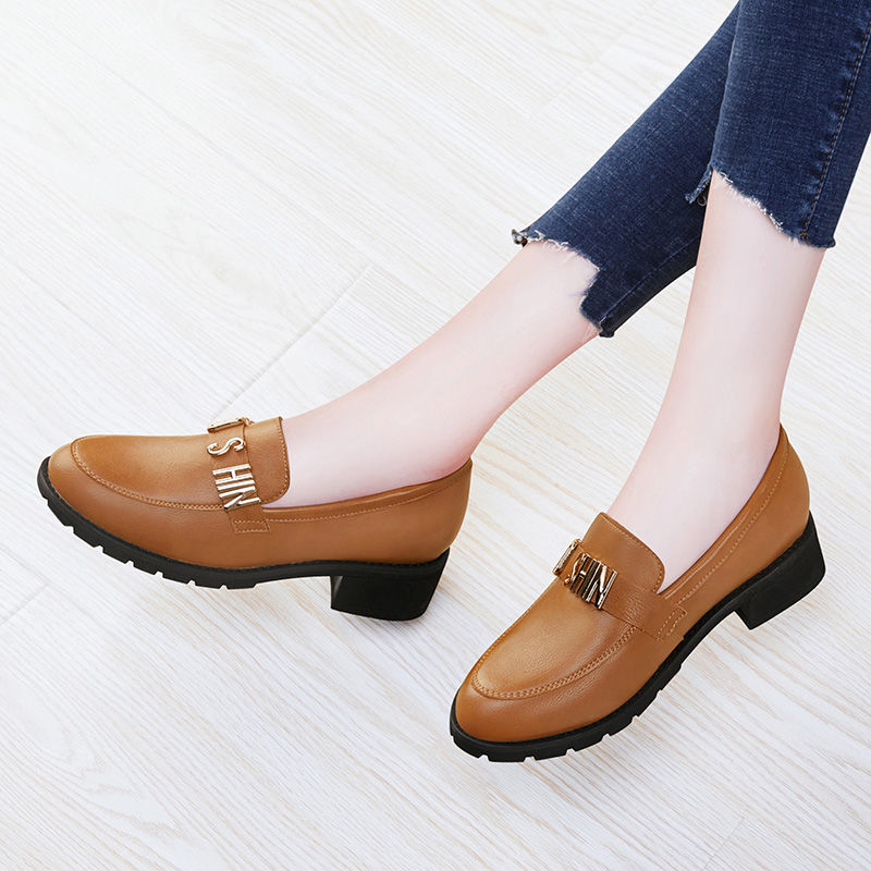 女神必穿的6款洋气高跟鞋，名媛套装+高跟鞋，保准你从头美到脚