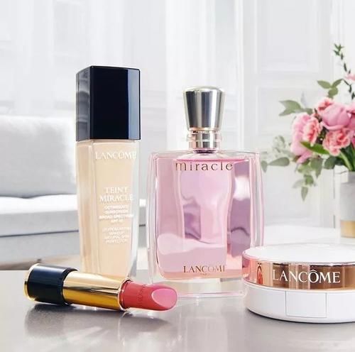 杨幂的“扶摇妆”比白浅好看一万倍，怪不得阮经天对她摸脸杀！