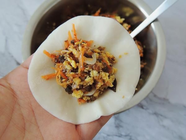 『适合』春天常吃饺子,不吃猪肉改吃素,这样配菜最适合,营养丰富