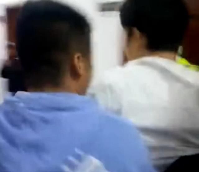 小沈阳做好事被说“吸毒”，造谣没有成本，明星不容易