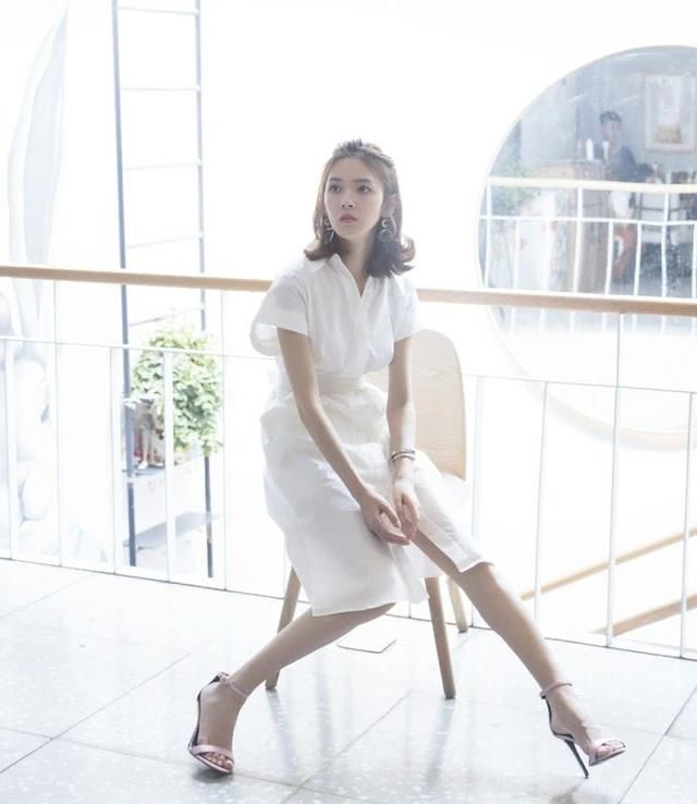 陈瑶对自己真狠!脚踩10cm细针高，脚尖脚背都垂成一条直线了!