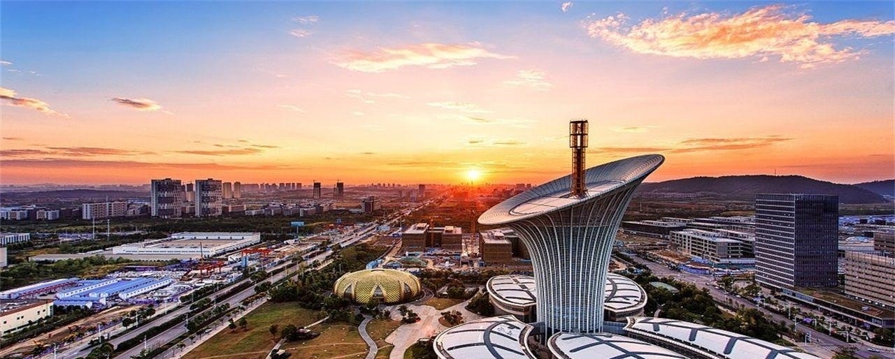  唯一■我国唯一一座整体搬迁的城市, 如今是特大城市, 有望升为