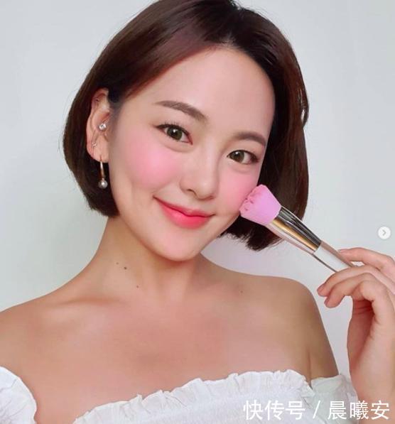  『公开』原来这个画法脸最小！6种修脸腮红画法公开，什么脸型都适合！