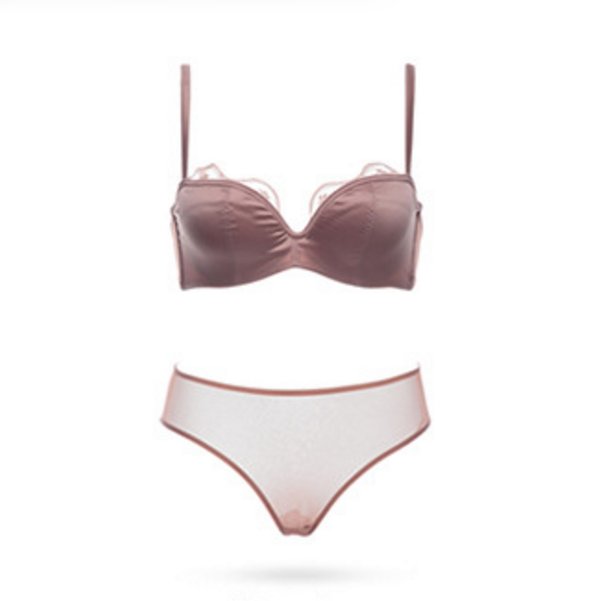 “一片式”轻薄文胸，比实体店的好看多了，美女们都抢着买