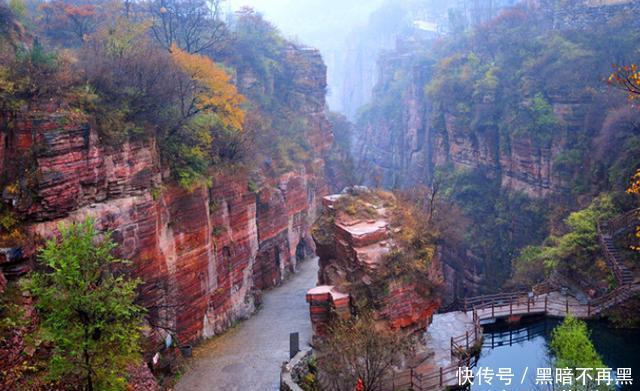 建在悬崖上的村庄，曾因“挂壁公路”大火，现今却引游客不满