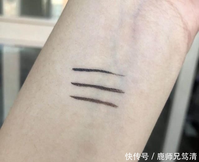 眼线液笔:眼线工具大有学问,想要放大双眼,应该这么选