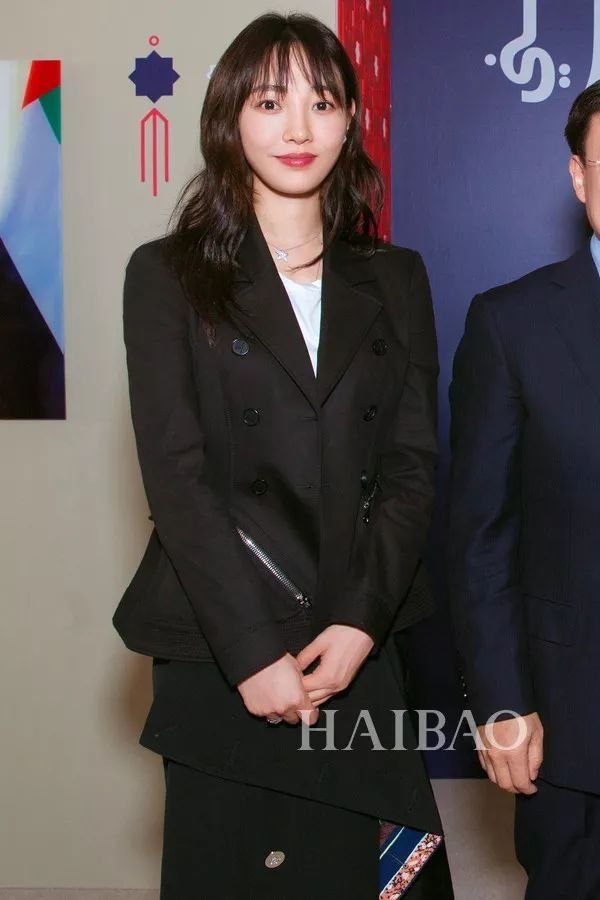 林允儿也整容了?被白百何美到了…【星装备】