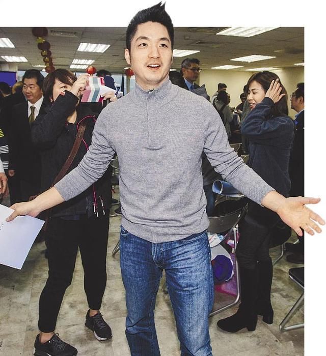 蒋万安公开挺“独”？港媒：蒋“掉进粪坑”，患了政治幼稚病！