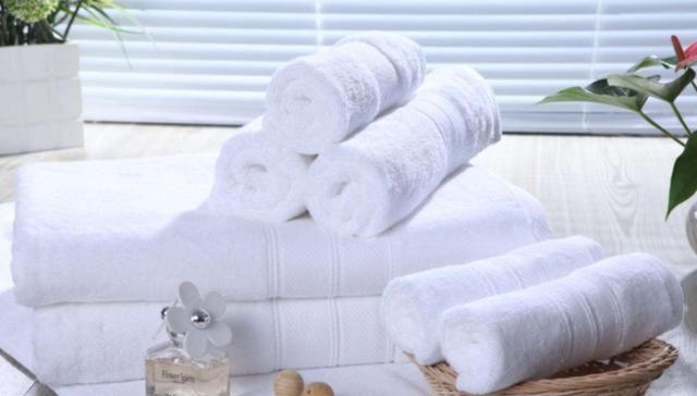 入住酒店，为什么要用热水烫马桶？还有这些细节不得不知