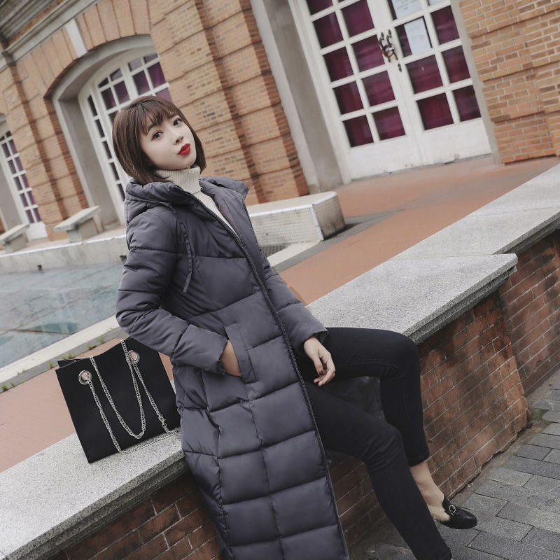 别傻傻的买羊绒大衣了，又贵又土!现流行这样的棉服，好看又便宜