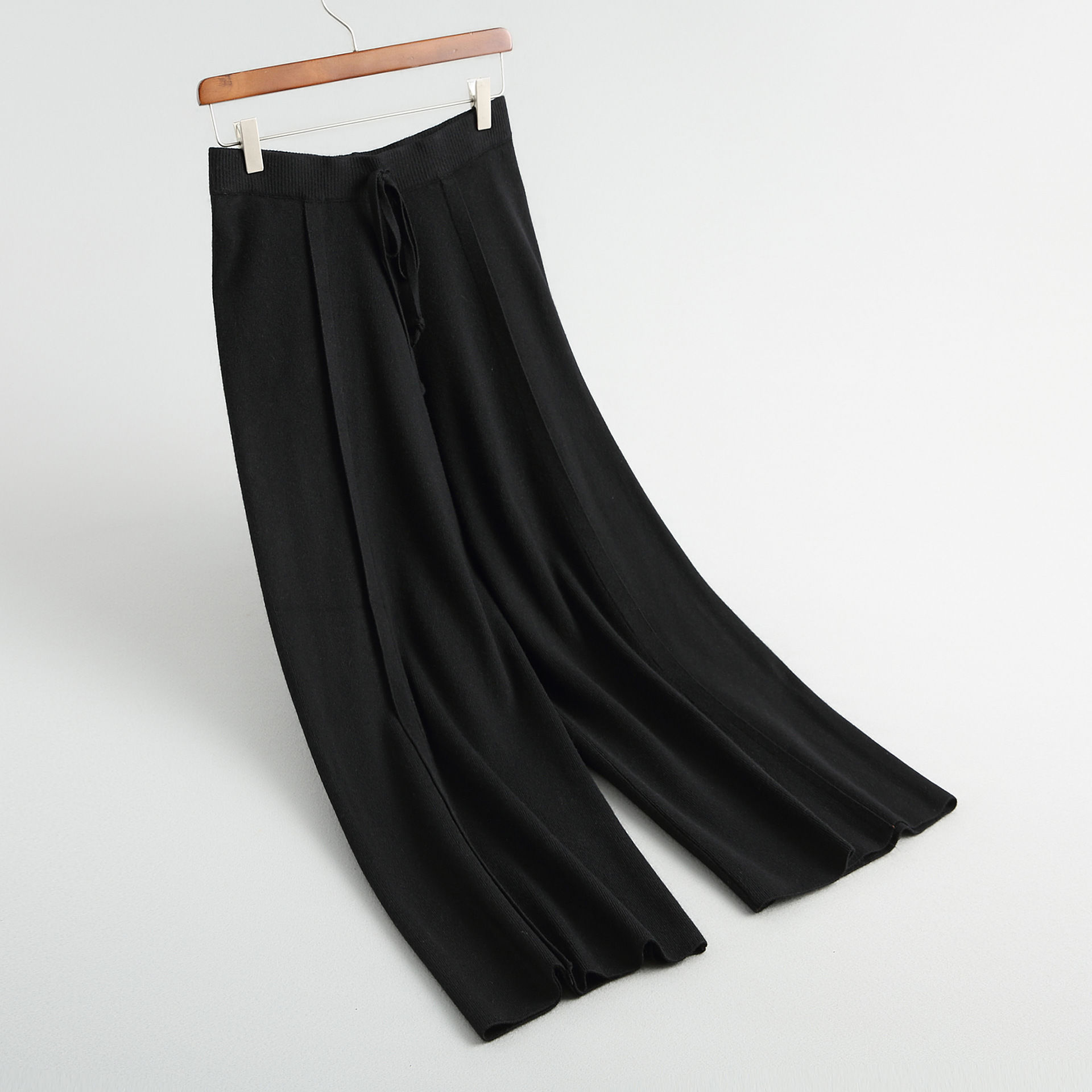 老婆去北方出差回来,就把旧裙子都扔了,穿上这些,别说还真洋气