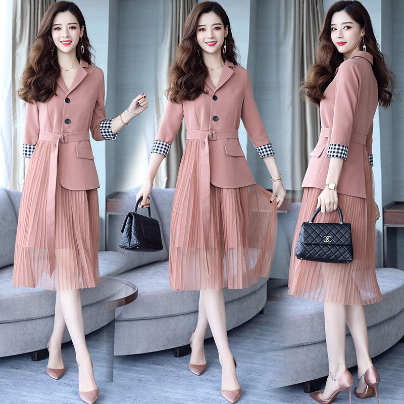 小姨肚子三层肉，出门从不穿裤!专挑这遮肉欧货裙，谁看得出体重