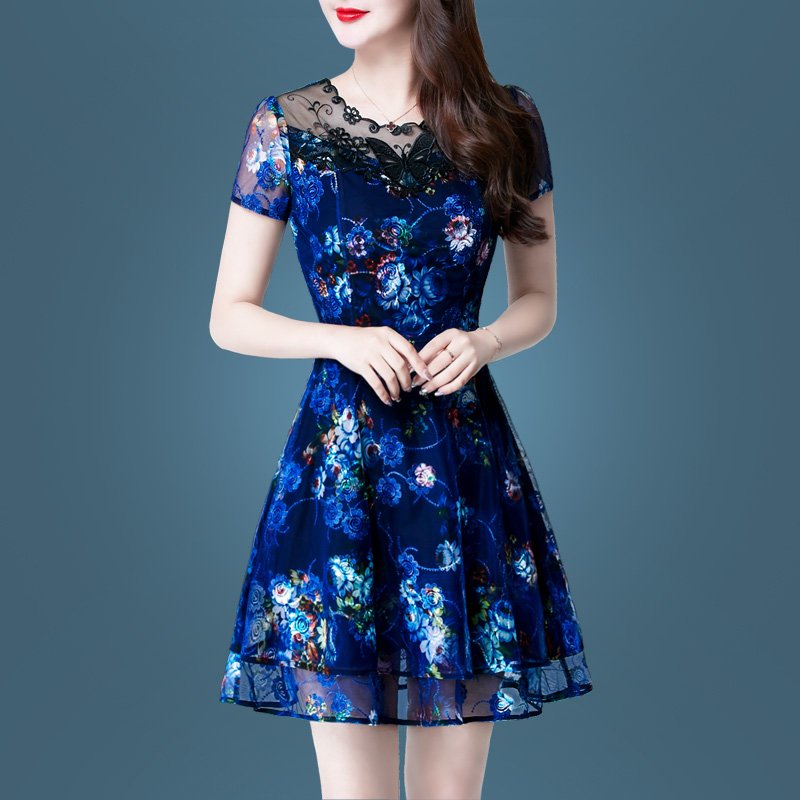 新发现!比旗袍还美的“减龄裙”，老婆穿上，到哪都惊艳全场