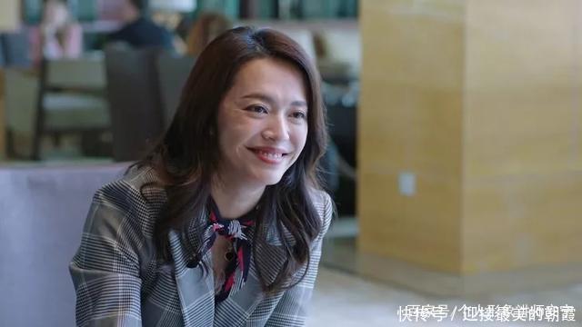 #女人#女人长期戴丝巾有什么好处很多人只觉得好看,别想歪这才是实情