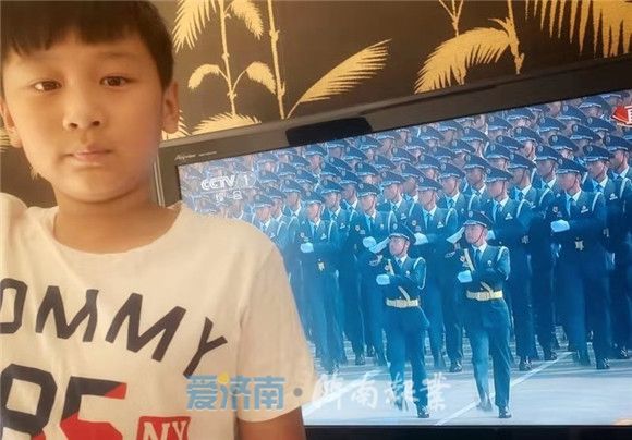  文职人员：爱济南独家专访｜国庆阅兵文职人员方队领队王华岩妻